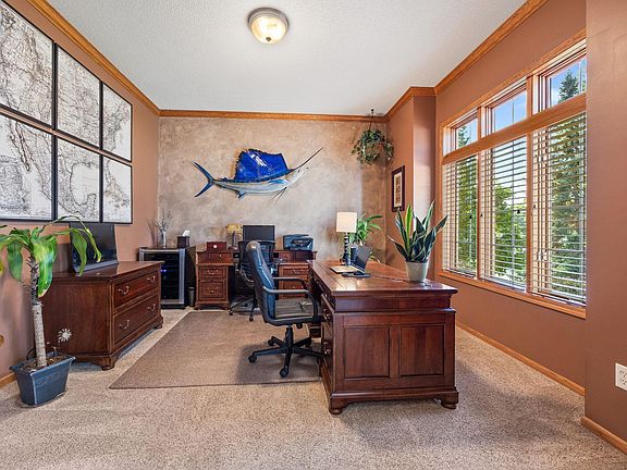 4th image of 1893 White Oak Dr