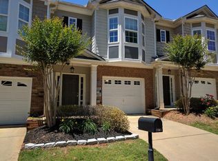 1503 Bluff Valley Cir, Gainesville, GA 30504