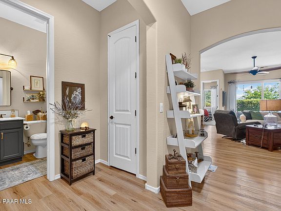 5th image of 6222 E Thorne Ln