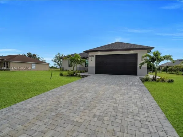 1909 NE 19th Pl, Cape Coral, FL 33909