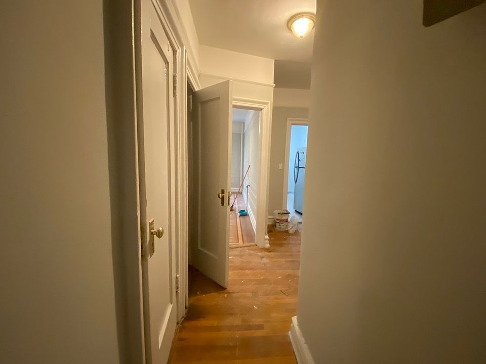 2nd image of 118-35 Metropolitan Ave #B2