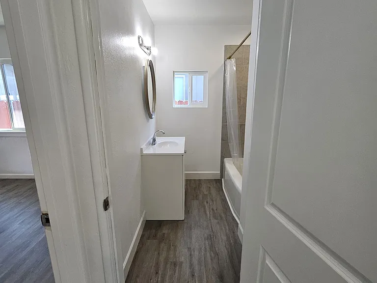 516 S Veach Ave — Photo 32