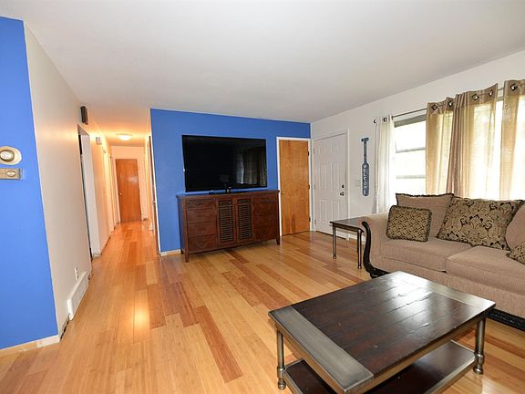 4th image of 5244 Ponderosa Dr
