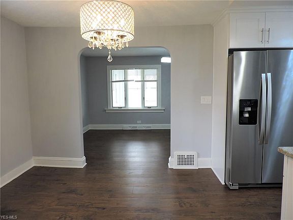 4th image of 6308 Vandalia Ave