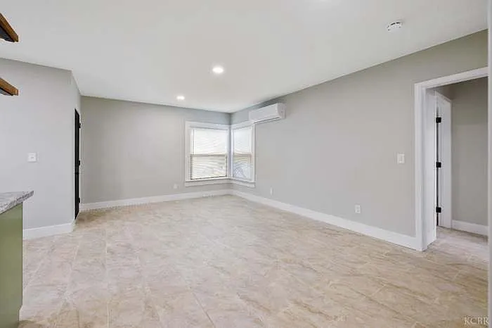 1240 Martin Ave #A — Photo 8