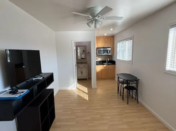 Jersey, 3100 Jersey Way #23, Sacramento, CA 95821