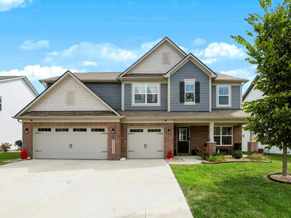 2447 S Copperstone Dr, New Palestine, IN 46163