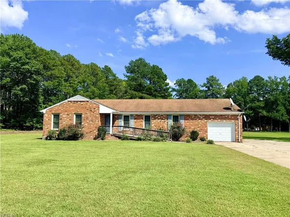 6147 Proctors Bridge Rd, Ivor, VA 23866