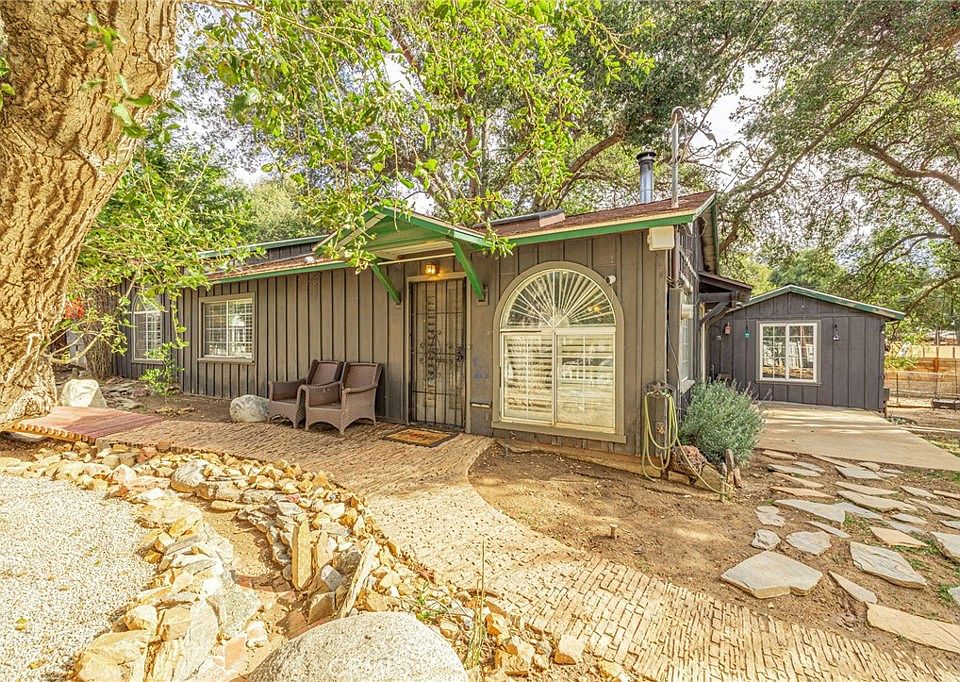 1st image of 39642 Calle Llano