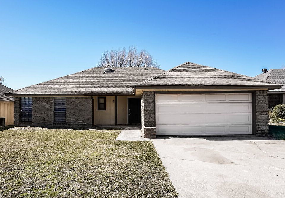 1st image of 6214 Lotus Dr