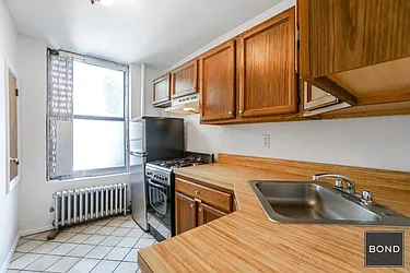 Rented by Bond New York