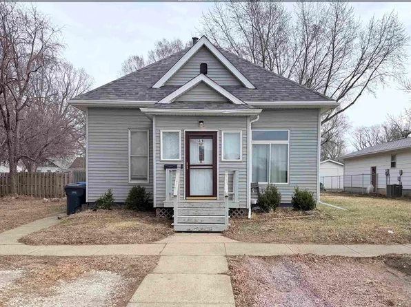 326 4th Ave SW, Le Mars, IA 51031