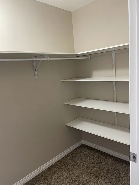 2 bed, $1,400 — Photo 2