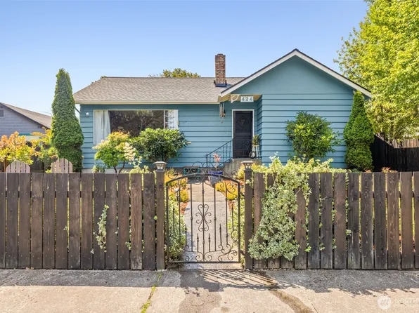 424 W 4th Street, Port Angeles, WA 98362