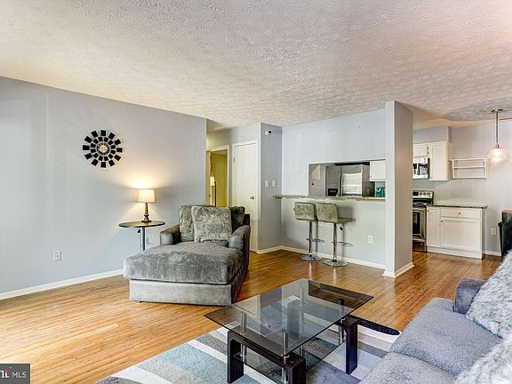 4th image of 11440 Little Patuxent Pkwy Unit 704