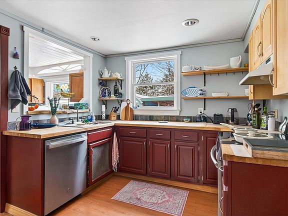 2nd image of 4 Emerson Terrace