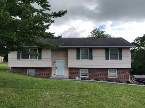 242 Willow Oak Dr, Princeton, WV 24739