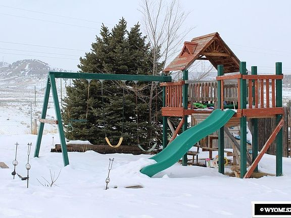 5th image of 106 Mountain View Dr
