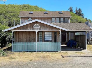 730 Broadway Ave, Winchester Bay, OR 97467