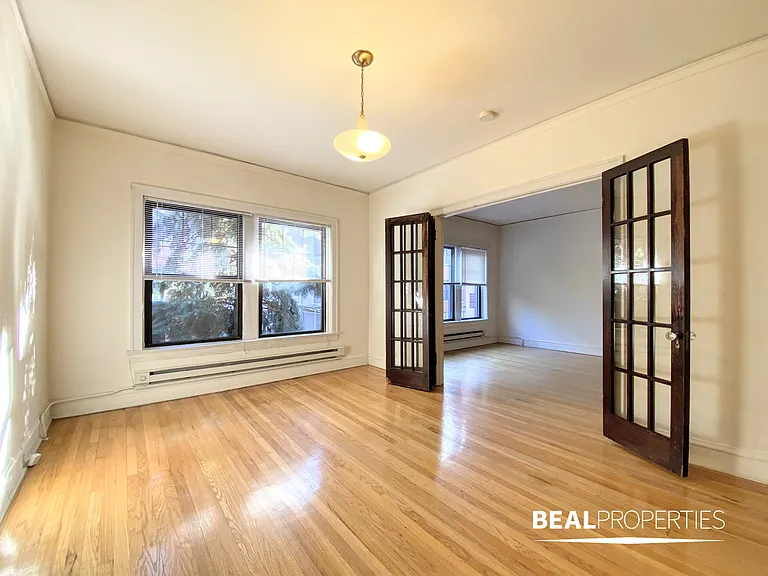 1025 Dempster St — Photo 17