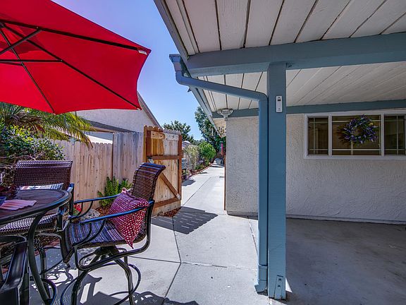 4th image of 156 W Spanish Moss Pl