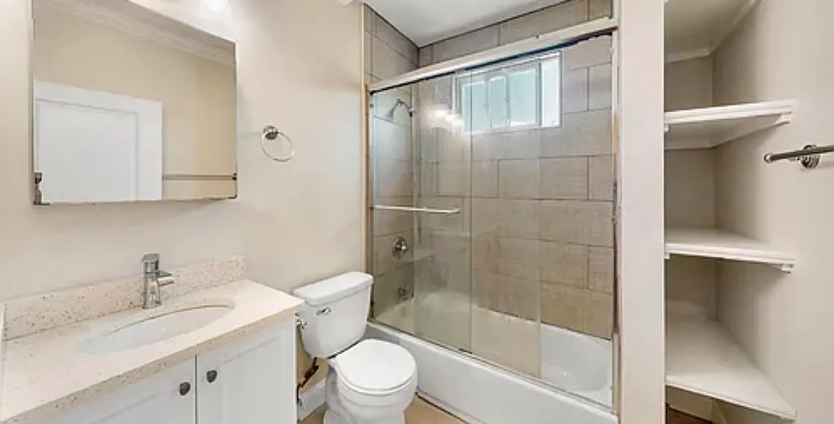 4 bed, 1400 sqft, $2,795 — Photo 2