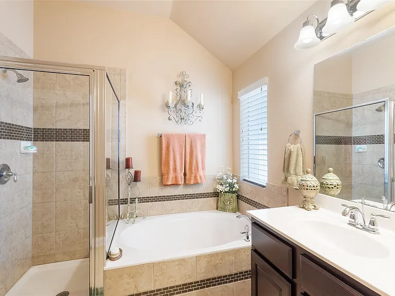 6608 Antigo Ln — Photo 22