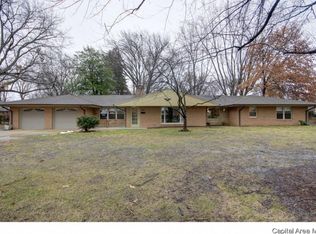 2148 Lindsay Rd, Leland Grove, IL 62704