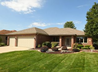2302 Bluestone Bay Dr, New Lenox, IL 60451