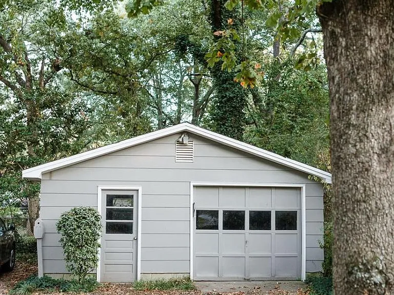 23 Vintage Ave — Photo 25