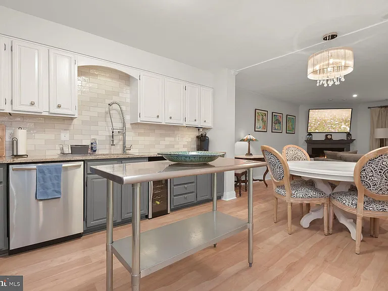 4 Dudley Ct #2 — Photo 22