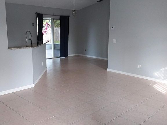 3rd image of 6125 NW East Deville Cir