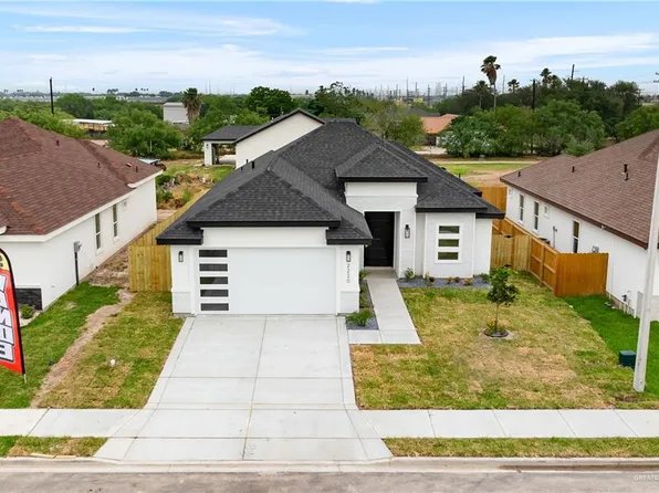 2220 N Revolution St, Edinburg, TX 78541
