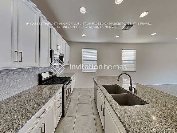 5th image of 4385 W Kirkland Ave