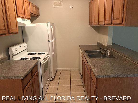 2nd image of 421 Mercury Ave SE APT 3