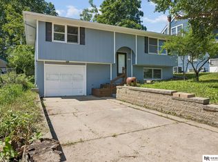 4835 Hillside St, Lincoln, NE 68506