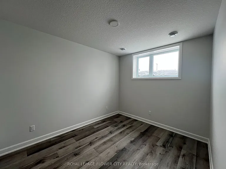 440 Wellington St E #25 — Photo 11