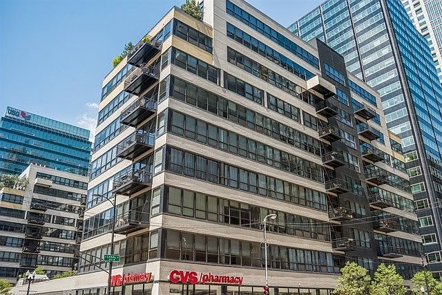 1st image of 130 S Canal St APT 823