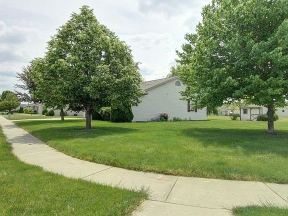 2nd image of 1416 Harvest Dr