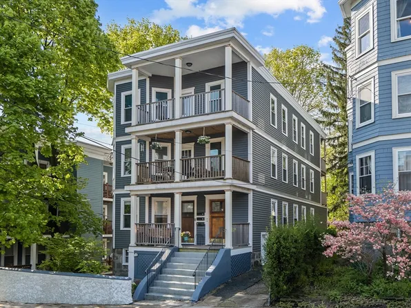 12 Saint Rose St Floor 2, Jamaica Plain, MA 02130