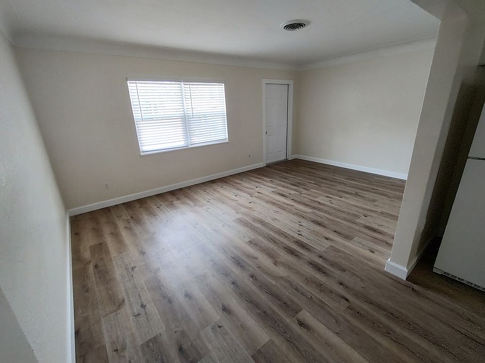 living room from the kitchen