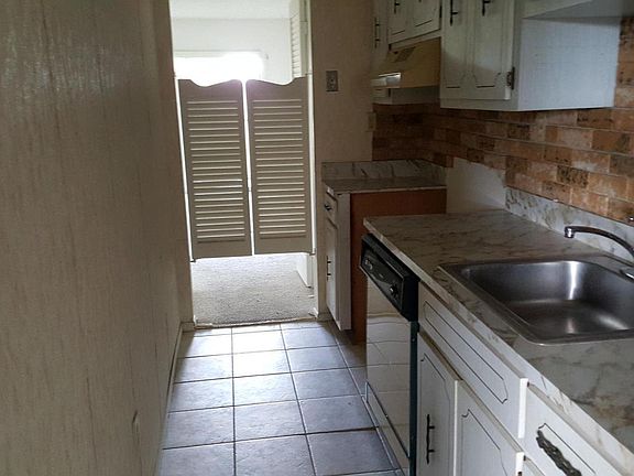 3rd image of 3680 Barna Ave Unit 226