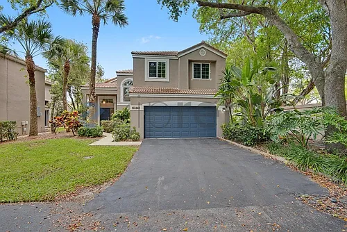 10271 NW 10th Ct Photo 1
