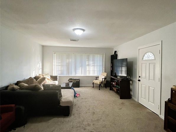 302 Shore Acres Blvd