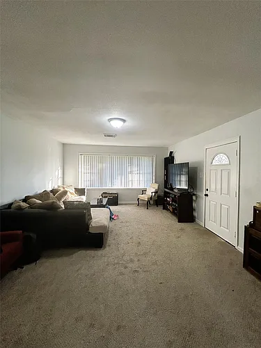 302 Shore Acres Blvd Photo 1