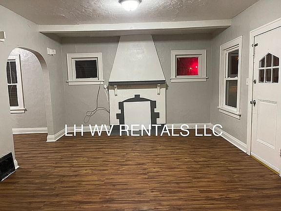 3rd image of 3532 Orchard St