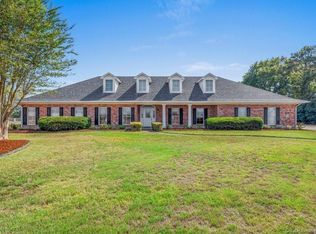 3041 Englewood Dr, Jennings, LA 70546