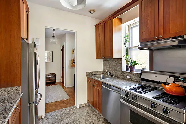 Sold by Town Residential | media 20