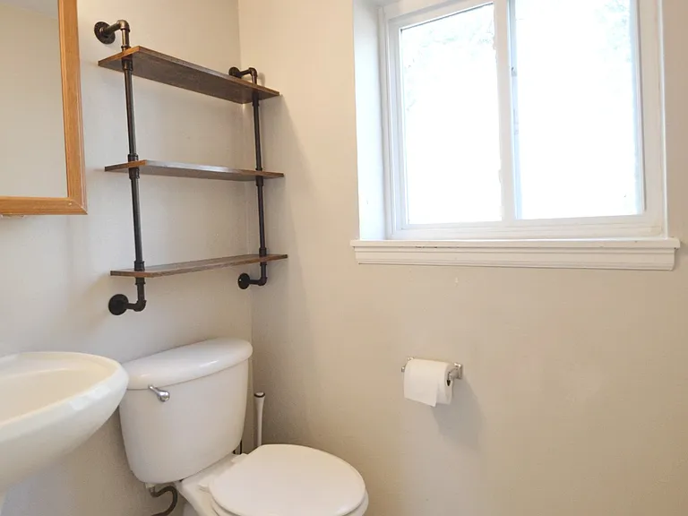 316 Poe Pl — Photo 13
