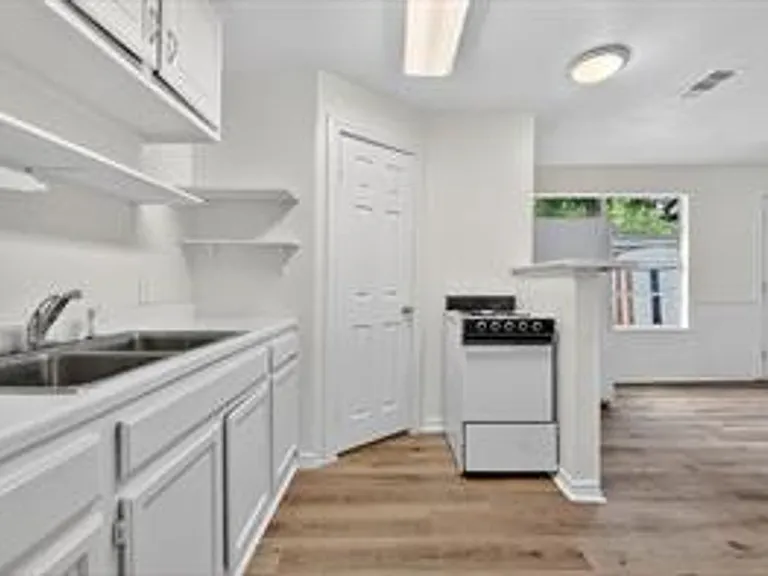 4709 Mayfair St — Photo 46